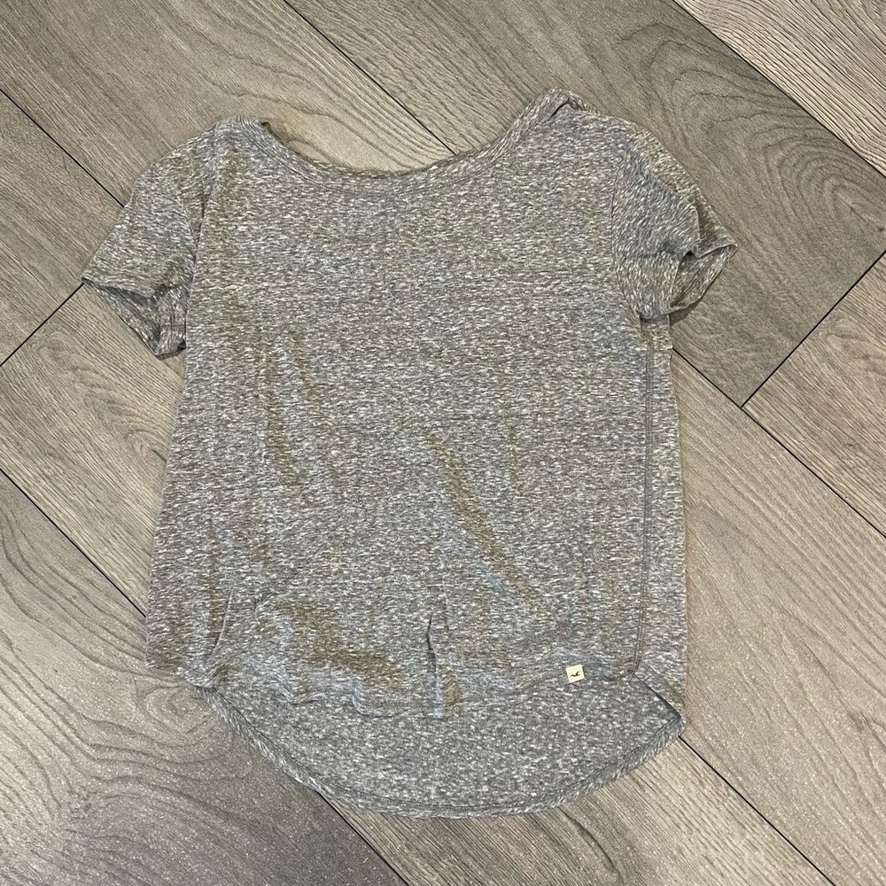 hollister tee